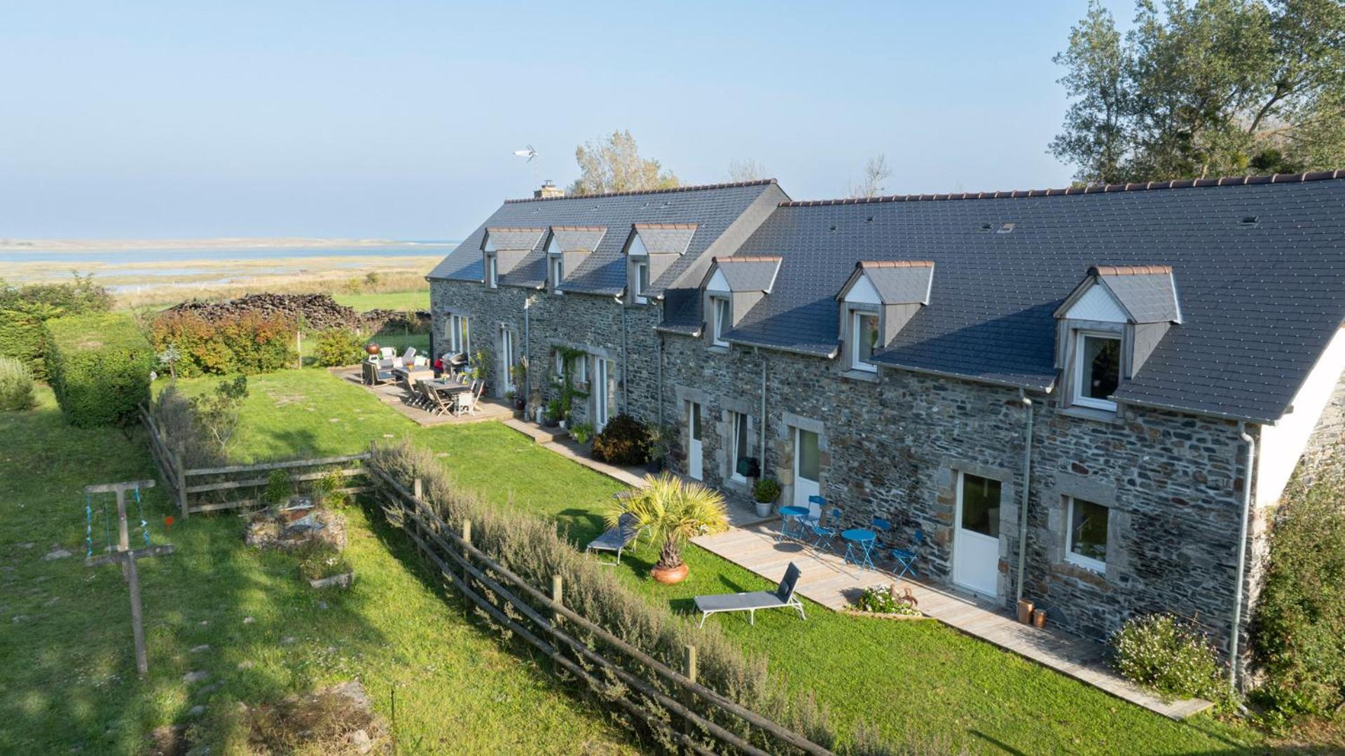 Bricqueville-sur-Mer Le Bout Du Monde Bed & Breakfast エクステリア 写真